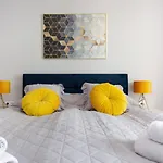 Dom Przy Okrzei By Renters Prestige * Varsó