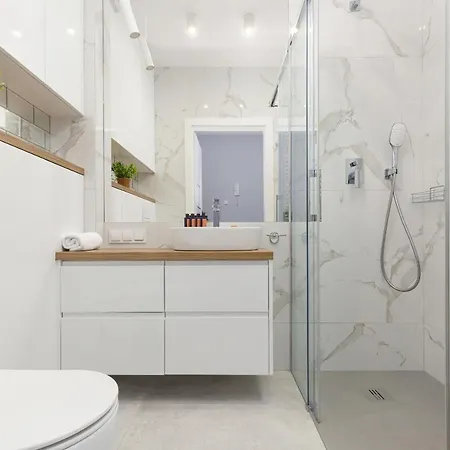 Dom Przy Okrzei By Renters Prestige Appartement Warschau