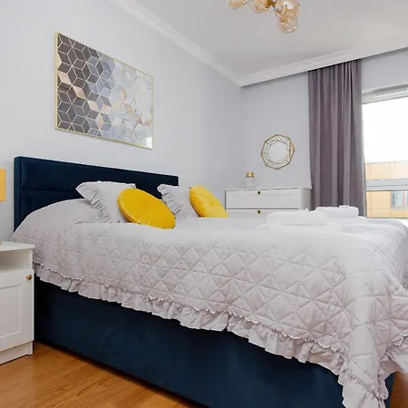 Dom Przy Okrzei By Renters Prestige