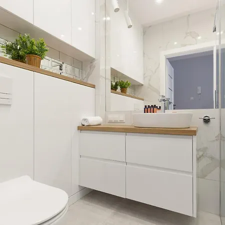 Dom Przy Okrzei By Renters Prestige Appartement Warschau
