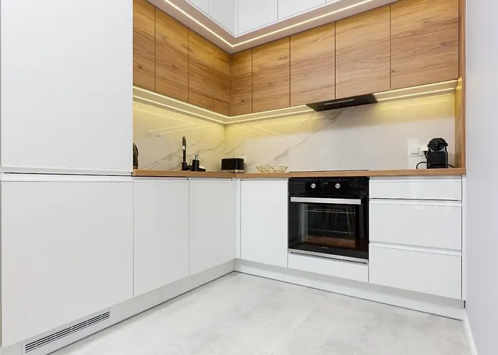 Dom Przy Okrzei By Renters Prestige Apartment