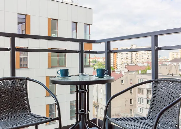 Dom Przy Okrzei By Renters Prestige Warsaw