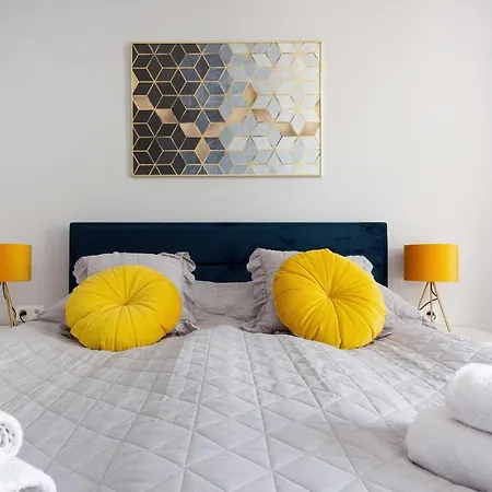 Dom Przy Okrzei By Renters Prestige * وارسو